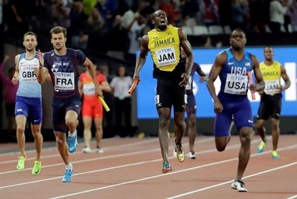 Usain Bolt, bir gecede 3 kadınla...