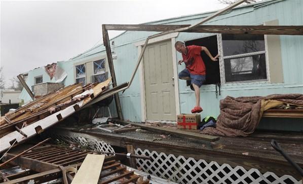 Harvey Kasırgasının maliyeti 100 milyar dolara ulaşabilir