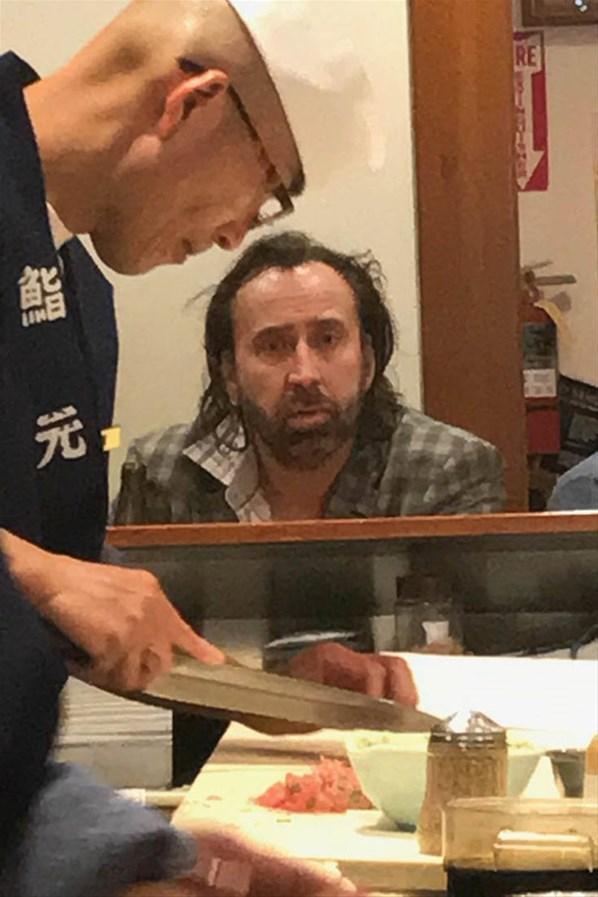 Nicolas Cage çapkınlık yaparken fena yakalandı