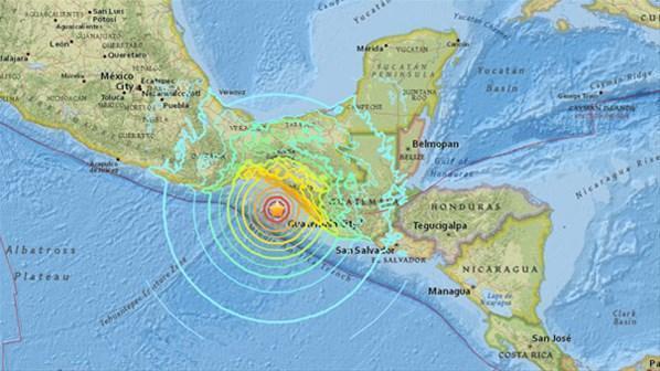 8 büyüklüğünde deprem oldu, tsunami uyarısı yapıldı