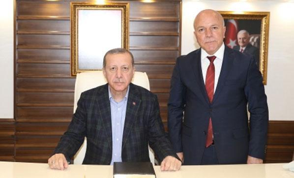 Cumhurbaşkanı Erdoğan, Erzurum Büyükşehir Belediyesini ziyaret etti