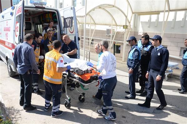 Hastanede silahlı çatışma çıktı: 1 polis şehit, 1 zanlı yaralandı