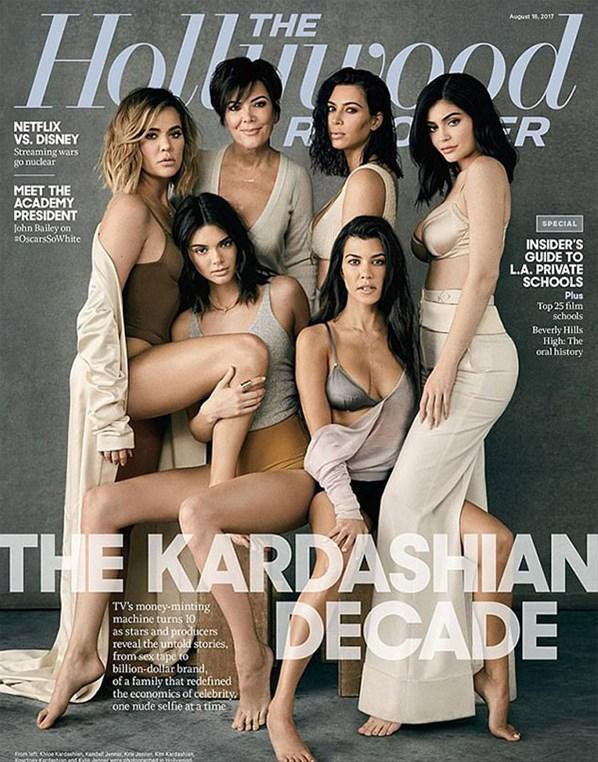 Kütüphaneden Kardashian pozu