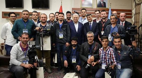 Başbakan Yıldırım gazeteciler gününü unutmadı