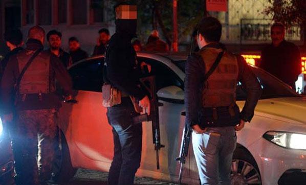 Bahçelievlerde AVMde terör operasyonu 8 kişi gözaltına alındı