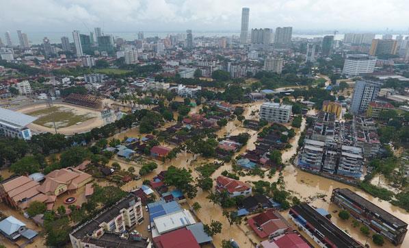 Malezyada eyalet sular altında Can kayıpları var