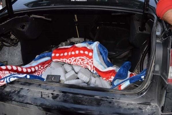 Açığa alınan polisin aracında 40 kilo eroin ele geçirildi