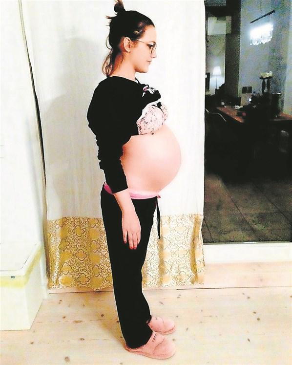 Meryem Uzerlinin, 9 aylık hamile fotoğrafı olay yarattı