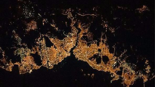 NASA Astronotundan art arda İstanbul paylaşımları