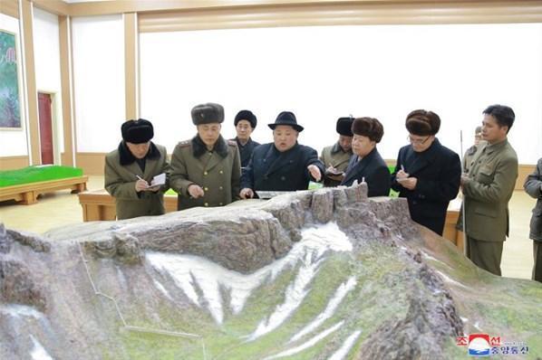 Kim Jong-un havayı da kontrol edebiliyor