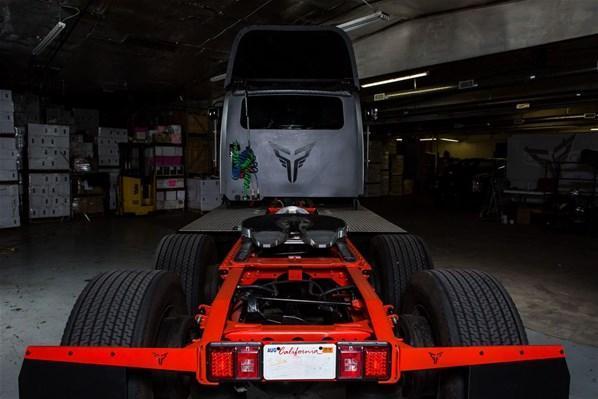 Tesla Semiye yeni rakip: Thor Trucks Et-One