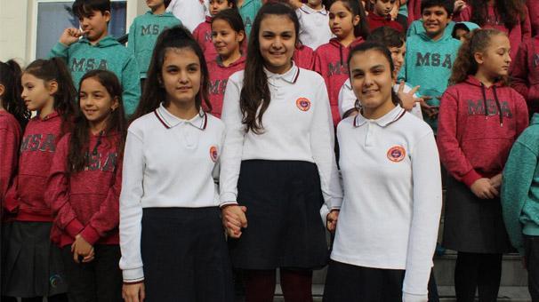 İzmirdeki ortaokul Guinness rekorlar kitabına aday oldu