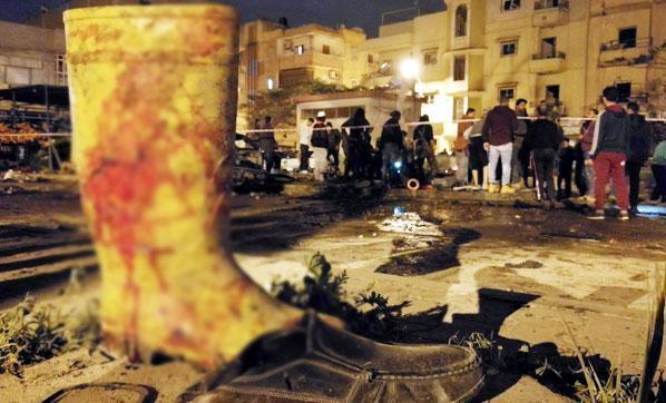 Libyada çifte bombalı saldırı Onlarca ölü var