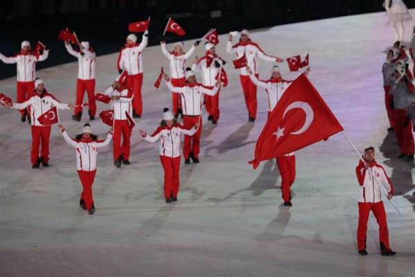 Gençlik ve Spor Bakanı Bak, Kış Olimpiyat Oyunları açılış törenine katıldı