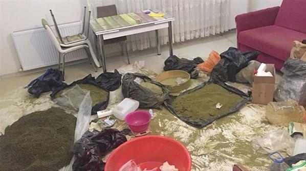 Polisin baskın yaptığı evden 76 kilogram bonzai çıktı