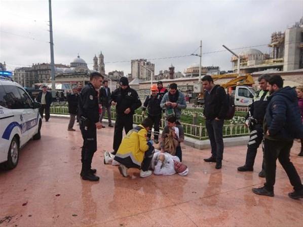 Taksim Meydanında kendini yaktı