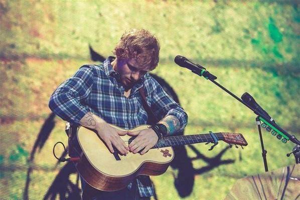 Ed Sheeran yılın rekorunu kırdı