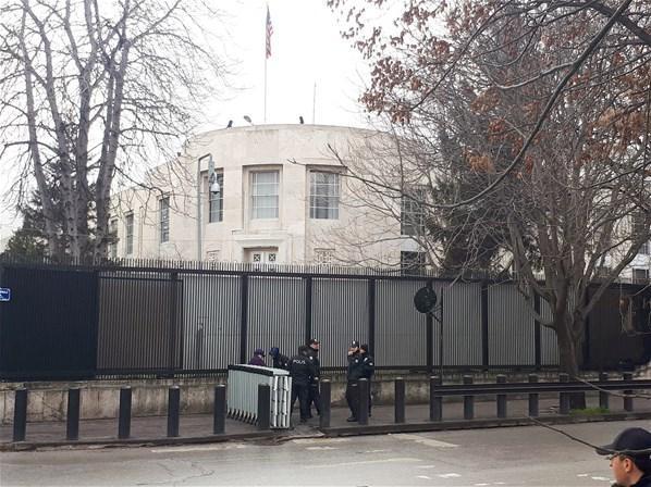 ABD Büyükelçiliği önünde güvenlik önlemleri en üst düzeye çıkartıldı