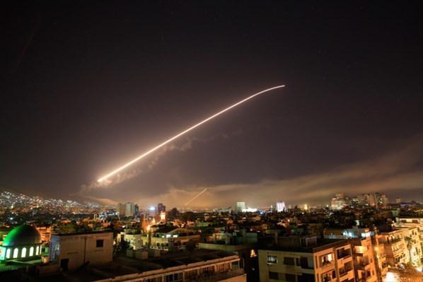 ABD, İngiltere ve Fransa, Suriyeyi bombaladı