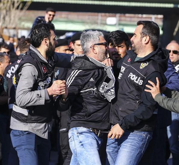 Beşiktaşlı 3 taraftar gözaltına alındı