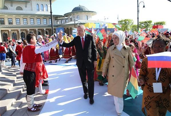 Cumhurbaşkanı Erdoğan, dünya çocuklarını ağırladı
