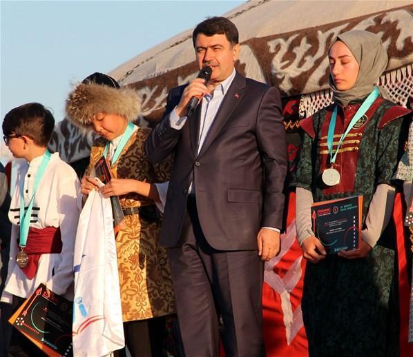 Bilal Erdoğan: “Annelerimiz kültürümüzün taşıyıcılarıdır”
