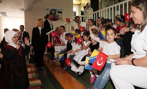 Emine Erdoğan Saraybosnada KCUS Hematoloji Bölümünün açılışını yaptı