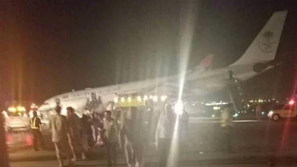 Airbus yolcu uçağı burnu üstüne indi 151 kişi böyle kurtuldu