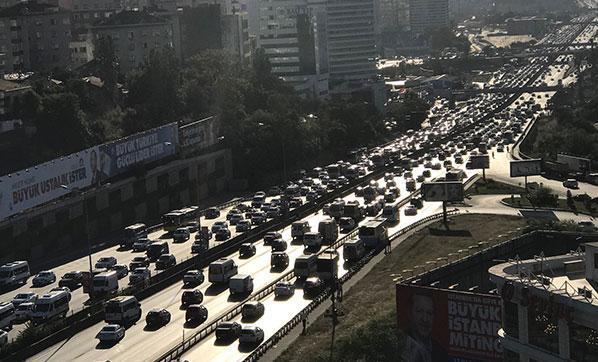 İstanbulda bayram trafiği başladı