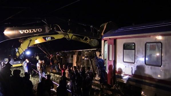 Tekirdağda yolcu treni devrildi: 24 ölü, 124 yaralı