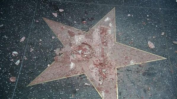 Trump’ın Hollywood Bulvarı’ndaki yıldızı tahrip edildi