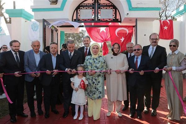 Emine Erdoğan, Güney Afrikada Maarif Vakfı Ofisinin açılışını yaptı