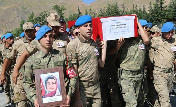 PKKlı teröristlerden asker ailesine bombalı saldırı