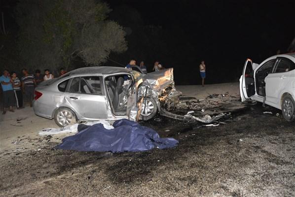 Muğlada iki otomobil çarpıştı: 2 ölü, 4 yaralı