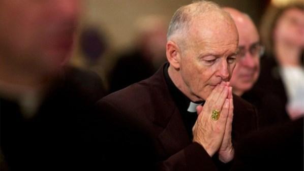 ABDdeki Katolik Rahipler 70 yılda binlerce çocuğu taciz etti