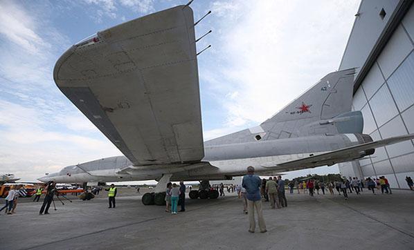 Rusya, yapay zeka savaş uçağını tanıttı