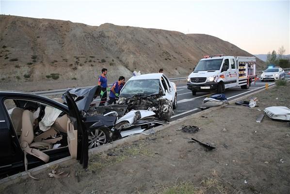 Son dakika... Erzincanda trafik kazası 7 ölü 3 yaralı