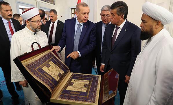 Cumhurbaşkanı Erdoğan, İmam Serahsi Camisinin açılışını yaptı