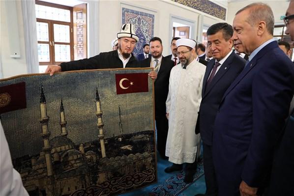 Cumhurbaşkanı Erdoğan, İmam Serahsi Camisinin açılışını yaptı