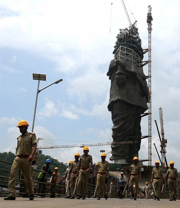 Hindistanda dünyanın en büyük heykeli tamamlanıyor