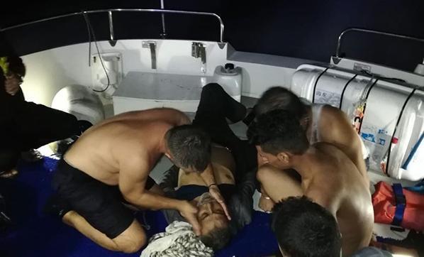 Sahil Güvenlik Botu, Bodrum açıklarında 13 göçmeni kurtardı