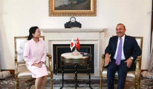 Japonya Prensesinin Türk bayraklı ojesi dikkat çekti
