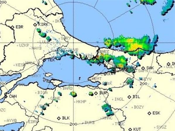 Son dakika: İstanbulda yağmur başladı İşte çok çarpıcı fotoğraf...