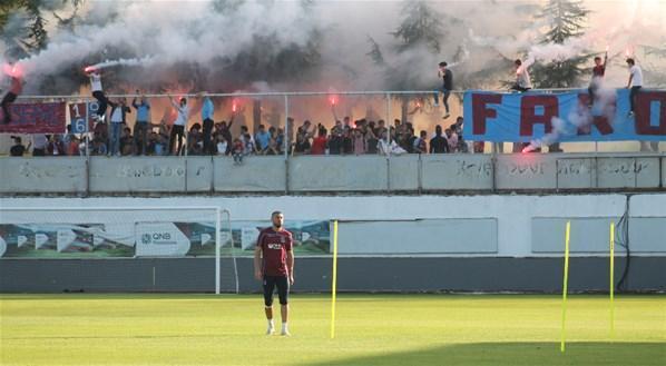 Trabzonspor taraftarı, Burak Yılmaza destek çıktı
