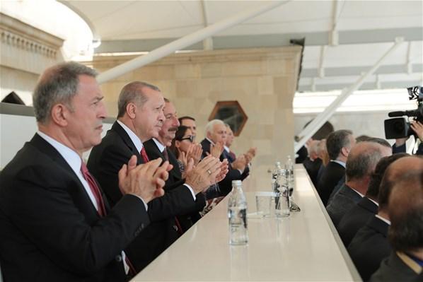 Cumhurbaşkanı Erdoğan Baküde Ermenistana flaş mesaj