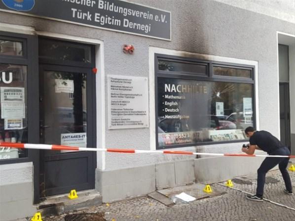 PKKlılar Almanyadaki Türk Eğitim Derneğine molotof kokteyli ile saldırdı