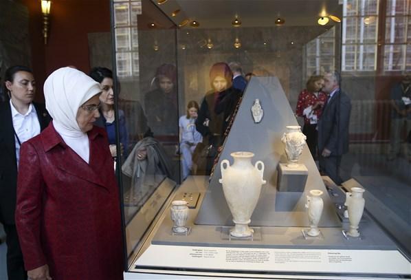 Emine Erdoğan, Berlinde Bergama Müzesini ziyaret etti