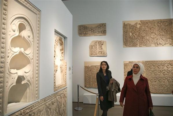 Emine Erdoğan, Berlinde Bergama Müzesini ziyaret etti