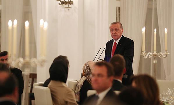 Cumhurbaşkanı Erdoğan: Teröristler Almanyada elini kolunu sallayarak dolaşıyor