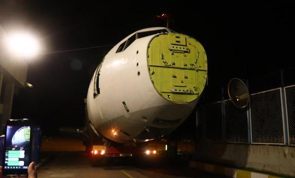 Türkiyenin konuştuğu uçağın nakil işlemi tamamlandı
